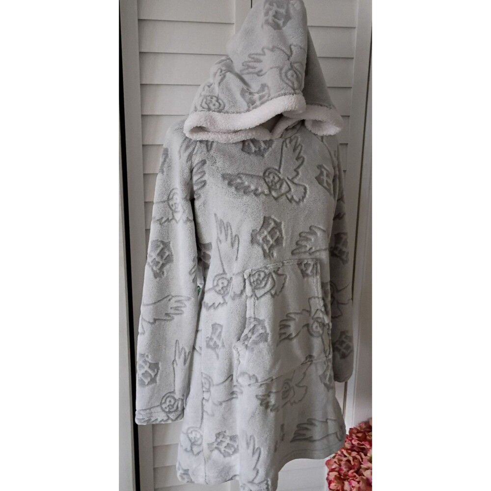 Harry Potter Lounger Robe Sz M w Hood Pull-On Gray & White Soft Fluffy Fabric